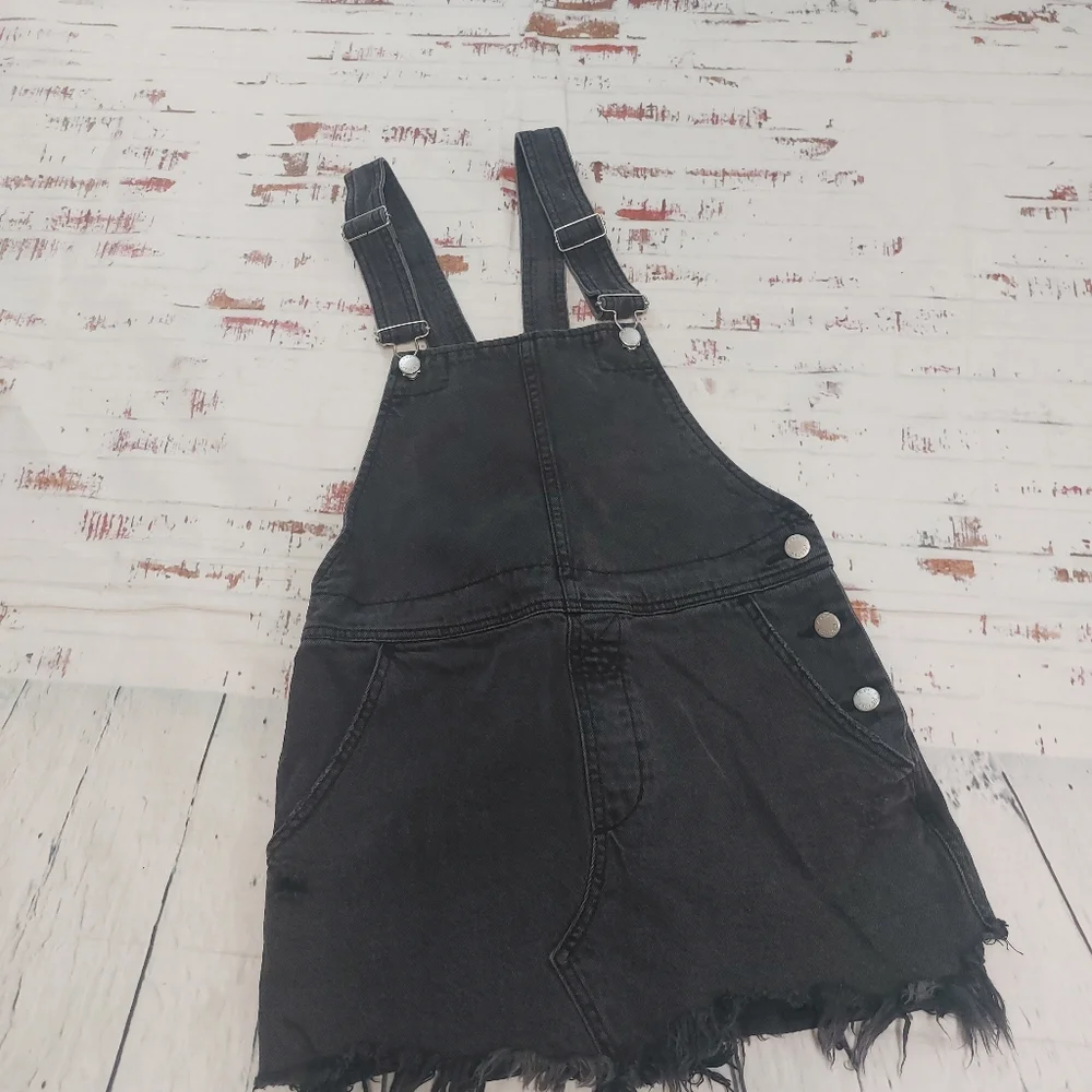 Free People black overall deniem mini skirt - Picture 11 of 11